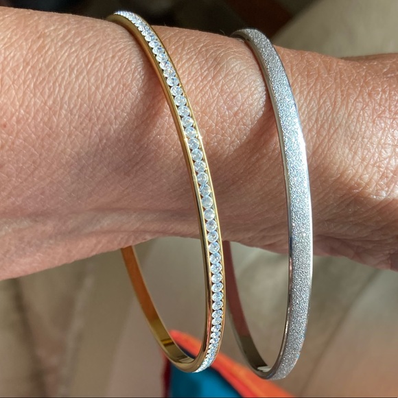 Pair of Bangles - Silver & Gold - Picture 7 of 7